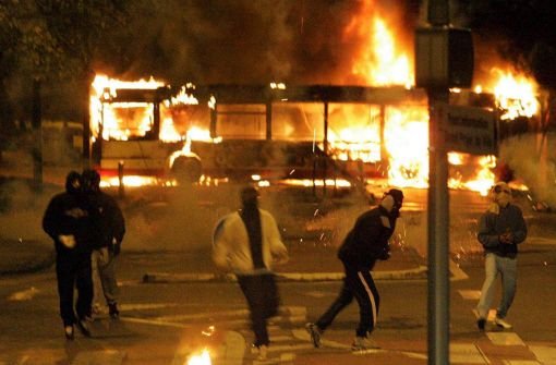 Immer wieder kommt es in Frankreichs Vorstädten zu Gewaltexzessen.  Foto: dpa