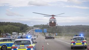 Die A8 war nach dem Unfall mehrere Stunden gesperrt. Foto: 7aktuell.de/Simon Adomat