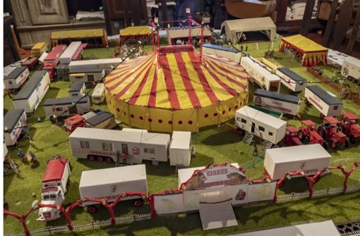 Großes Zelt ganz klein. In Hemmingen gibt es momentan viel Zirkus im Miniaturformat. Foto: factum/Weise