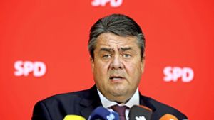 Zwei Jahre nach einem Vorstoß der CSU verlangt SPD-Chef Sigmar Gabriel Änderungen beim Kindergeld für EU-Ausländer. Foto: dpa