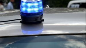Die Polizei hat einen Autofahrer in Göppingen wegen Drogenkonsums aus dem Verkehr gezogen. (Symbolbild) Foto: dpa