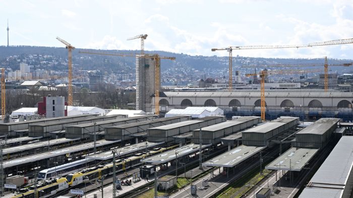 Stuttgart 21: Bestehender Bahnhof bleibt auch 2026