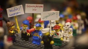 Mit Lego-Steinen lässt sich  fast jedes Szenario nachbauen, hier eine Demo. Foto: Gottfried Stoppel