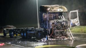 Eine defekte Standheizung hat einen Lkw in Brand gesetzt. Foto: 7aktuell.de/Franziska Hessenauer