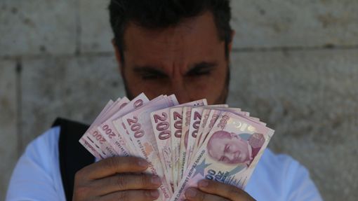 Die Türken bekommen immer weniger für ihr Geld. Foto: imago//Mustafa Kaya