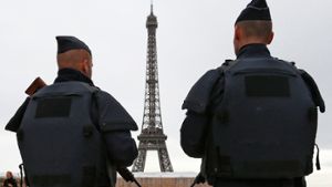 Auch am Eiffelturm sollen sich die Fußball-Fans sicher fühlen. Foto: EPA