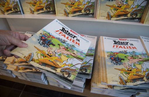 Die Comics um Asterix und Obelix erfreuen sich nach wie vor großer Beliebtheit. (Archivbild) Foto: dpa/Marijan Murat