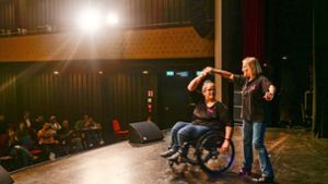 Dass Menschen mit und ohne Behinderung –  wie hier beim Rollschuhtanz – im Alltag gemeinsam wirken, ist das Hauptziel von Inklusion. Foto: Simon Granville