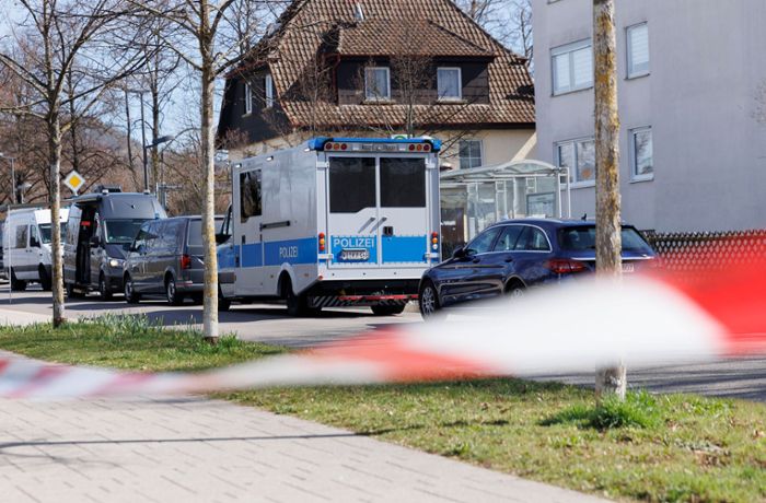 Bei „Reichsbürger“-Razzia in Reutlingen: Strobl: Erschreckendes und „perverses“ Waffenarsenal gefunden