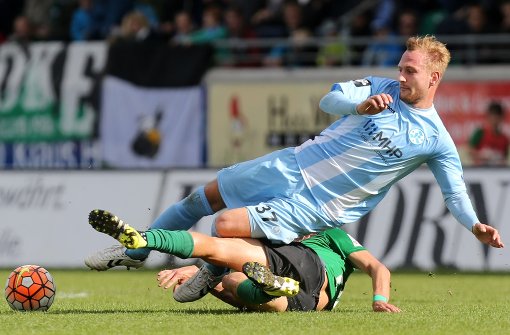 Manuel Fischer: Der Ex-Kickers-Spieler hofft bald auf sein Debüt im Dress des FC Homburg. Foto: Baumann