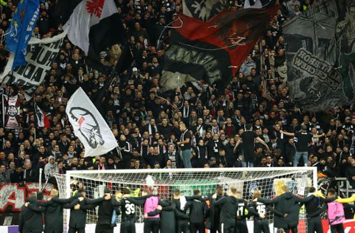 Vor 48 000 Zuschauern im ausverkauften Frankfurter Stadion fehlte den Gastgebern die nötige Durchschlagskraft im Angriff. Foto: Getty Images Europe