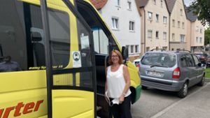 Bezirksvorsteherin Susanne Korge hofft, dass viele den Bus nutzen. Foto: (cf)/Sabine Retter