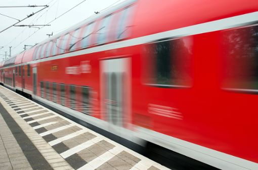 In Baden-Württemberg sollen zahlreiche Bahnhöfe moderner werden. Foto: dpa/Patrick Pleul