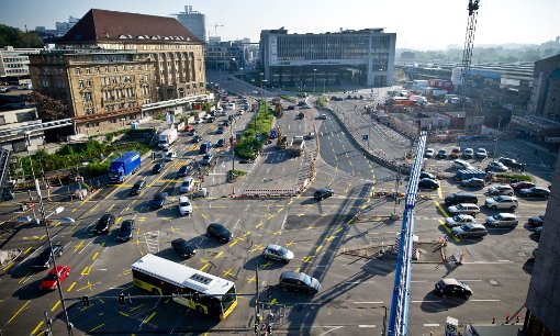 Trotz der geänderten Verkehrsführung am Hauptbahnhof kam es am Montagmorgen laut Polizei zu keinen nennenswerten Behinderungen im Berufsverkehr.  Foto: PPFotodesign