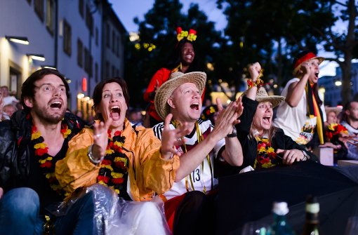 Zahlreiche Restaurants, Clubs und Bars laden in Stuttgart ein, die Spiele der Fußball-Europameisterschaft zu verfolgen. Foto: 7aktuell.de/Eyb
