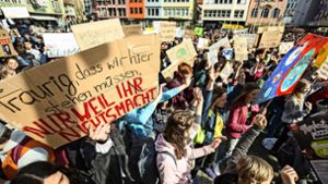 Demonstration für viel mehr Klimaschutz auf dem Stuttgarter Marktplatz. Foto: Lichtgut/Leif-H.Piechowski
