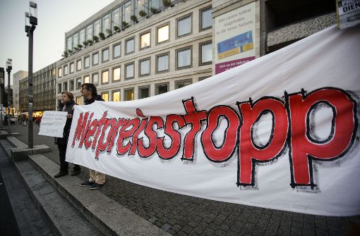 Portest vor dem Stuttgarter Rathaus gegen zu hohe Mieten. Foto: Lichtgut/Leif Piechowski