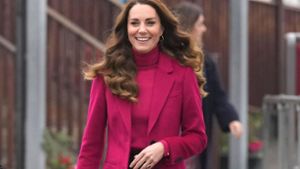 Ihre Haare trägt Herzogin Kate jetzt lockig. Foto: AFP/KIRSTY WIGGLESWORTH