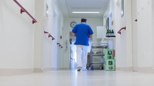 Tatort Krankenhaus: In einer Stuttgarter Klinik haben Unbekannte einen Patienten bestohlen, der sich gerade im Operationssaal befand. Die Polizei sucht Zeugen. (Symbolfoto) Foto: dpa