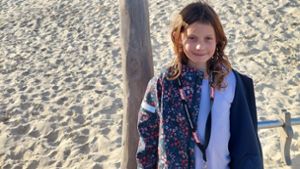 Emma an der Nordsee: Das neunjährige Mädchen mit der unheilbaren Krankheit Mukoviszidose genießt die Urlaube bei ihren Großeltern. Foto: privat