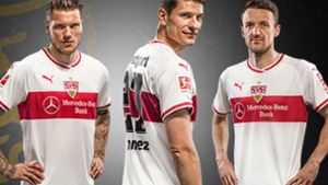 Daniel Ginczek, Mario Gomez und Christian Gentner im Jubiläumstrikot des VfB Stuttgart. Foto: VfB