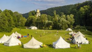 Ein Zeltlager im Oberen Donautal bei Beuron. (Archivbild) Foto: imago images / Arnulf Hettrich/Arnulf Hettrich