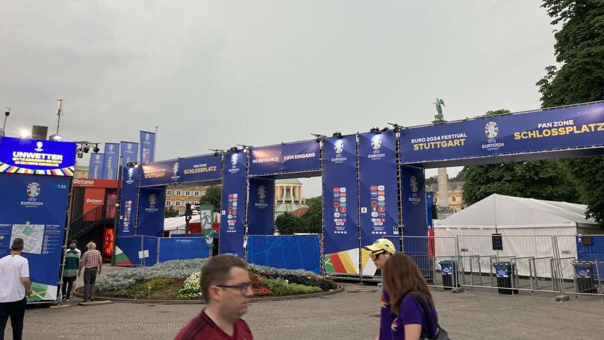 EM-Newsblog aus Stuttgart: Fanzone auf dem Schlossplatz wegen Unwetter  geschlossen