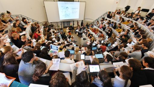 Ist die Uni für junge Wissenschaftler ein attraktiver Arbeitsplatz? Foto: dpa/Waltraud Grubitzsch