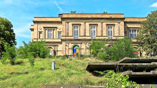 Liegt  nach dem Auszug des SWR seit bald 20 Jahren im Dornröschenschlaf: die Villa Berg, die ehemalige Sommerresidenz des Kronprinzenpaars,  in Stuttgart-Ost Foto: Lichtgut/Leif Piechowski