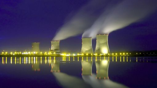 Das französische Kernkraftwerk Cattenom an der Model nahe der deutschen Grenze. Weltweit sind der Internationalen Atomenergiebehörde zufolge 415 Reaktoren zur Stromproduktion in Betrieb. Foto: epa Karaba/EPA_FILE/dpa