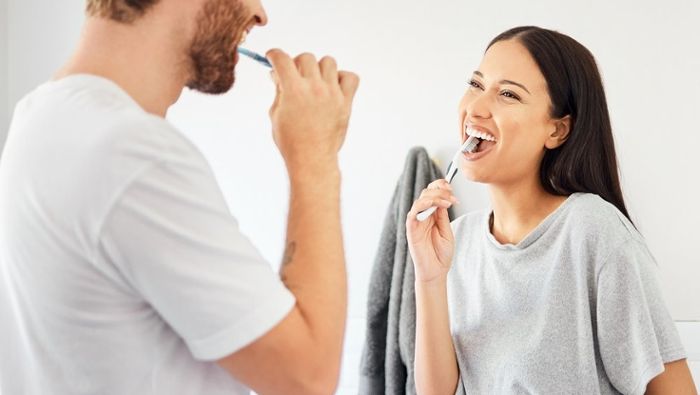 Die bekanntesten Zahnpflege-Mythen im Check