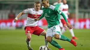 Zwei Dauerläufer im Zweikampf: Bremens Maximilian Eggestein (re.) und Santiago Ascacibar vom VfB Stuttgart. Foto: Baumann