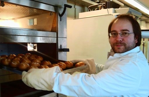 Olivier Paquet-Durand arbeitet an einem Ofen der besonderen Art Foto: Rüdiger Ott