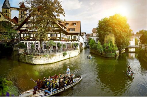 Esslingens historische Altstadt  kann man auch auf dem Kanu entdecken. Foto: z/E/sslinger Stadtmarketing und Tourismus