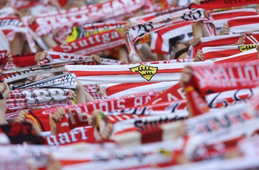 Breute Unterstützung der VfB-Fans beim Auswärtsspiel gegen den 1. FC Nürnberg. Foto: Pressefoto Baumann