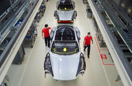 Auch der Nachfolger des Elektro-Sportwagens Taycan wird im Porsche-Stammwerk  Stuttgart-Zuffenhausen produziert. Foto: dpa/Marijan Murat