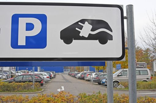 E-Ladestellen für Autos: Im Raum Albstadt-Sigmaringen ist die Versorgung relativ schlecht (Symbolbild). Foto: imago/Winfried Rothermel