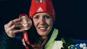 Andrea Rothfuss aus Rommelshausen und ihre Bronzemedaille Foto: /Mika Volkmann