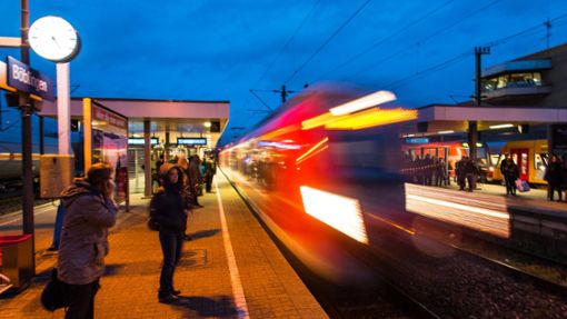 Gute Nachricht zu Ostern: Die S-Bahn fährt wieder ganz normal. Foto: Archiv/Thomas Bischof