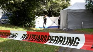Die Leichen seien am Mittag in einer Wohnung in einem Mehrfamilienhaus gefunden worden. Foto: 7aktuell.de/Alexander Hald