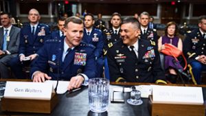 Entspannt bei ihrer Anhörung im US-Senat: die Generäle Wolters und Townsend Foto: Williams/AP