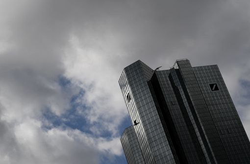 Die Deutsche Bank treibt ihren 2019 eingeleiteten Konzernumbau trotz der Corona-Krise weiter voran. Foto: dpa/Arne Dedert