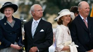 Enge Verbundenheit: Das schwedische Königspaar Carl Gustaf und Silvia (Mitte) mit Königin Margrethe von Dänemark und König Harald von Norwegen. Foto: imago/TT
