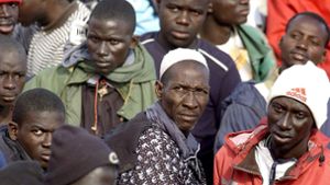 Dieses Jahr sind wieder mehr Flüchtlinge aus Afrika zu den spanischen Kanaren aufgebrochen. (Archivbild) Foto: dpa/A2609 epa efe Cristobal Garcia