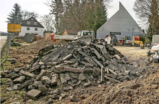 Das Gelände der früheren Neuapostolischen Kirche in Baltmannsweiler ist inzwischen freigeräumt. Was darauf entsteht, ist offen. Foto: Roberto Bulgrin