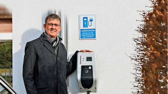 Holzgerlingen pocht auf Stellplätze: Stadt untersagt  Stromtankstelle