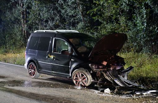 Der VW war nach dem Unfall nicht mehr fahrbereit. Foto: SDMG/SDMG / Woelfl