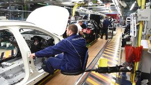 Daimler ist sicher ein Grund dafür: Stuttgart ist bei der Wirtschaftskraft auf der Spitzenposition. Foto: dpa