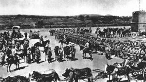In der Schlacht am Waterberg und während der darauf folgenden Vertreibung in die Omaheke-Wüste waren 1904 rund zwei Drittel des Herero-Volkes gestorben (Archivfoto von 1904). Foto: dpa