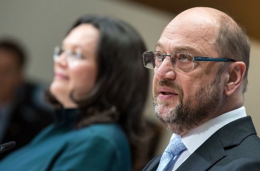 SPD-Chef und  Kanzlerkandidat Martin Schulz und Bundesarbeitsministerin Andrea Nahles stellen  das zukünftige sozialdemokratische Rentenkonzept vor. Foto: dpa